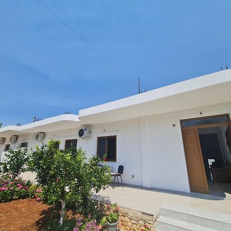 Glow Two Bedroom Apartment Ксаміл Екстер'єр фото